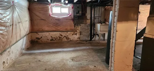 Additional image 13 of 108 Niagara St