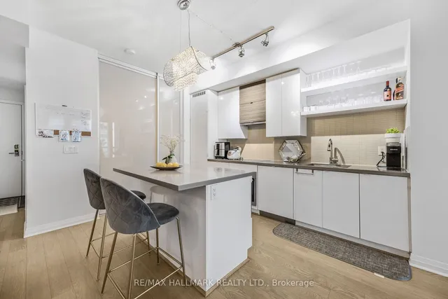 Additional image 9 of 60 Annie Craig Dr Unit 303