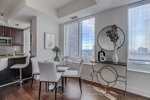 Additional image 17 of 35 Balmuto St Unit 3101