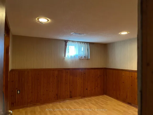 Additional image 15 of 18 Bloomington Cres