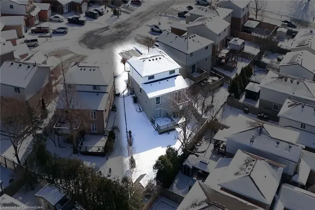 Additional image 36 of 10 Amherst Cir