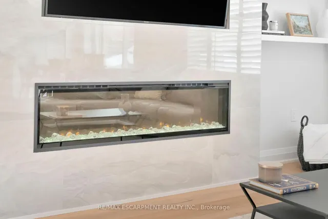 Additional image 9 of 209 JOHN FREDERICK Dr