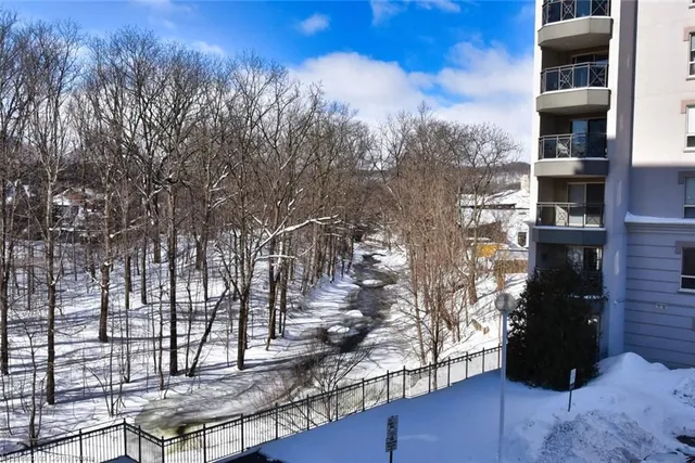 Additional image 23 of 3000 Creekside Dr Unit 304