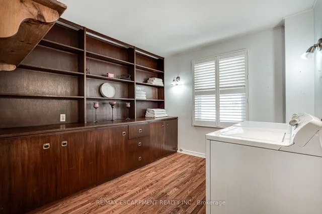 Additional image 25 of 25 ROBINHOOD Dr