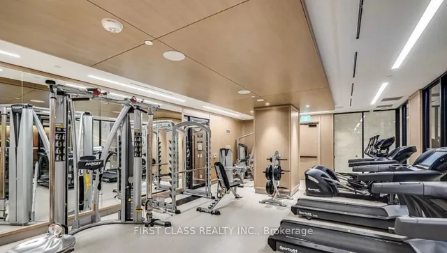 Additional image 18 of 1 Edgewater Dr Unit 822