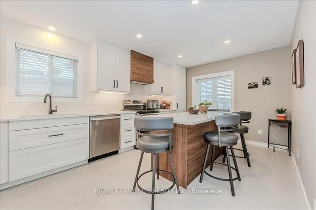 Additional image 6 of 18 Wrenwood Pl