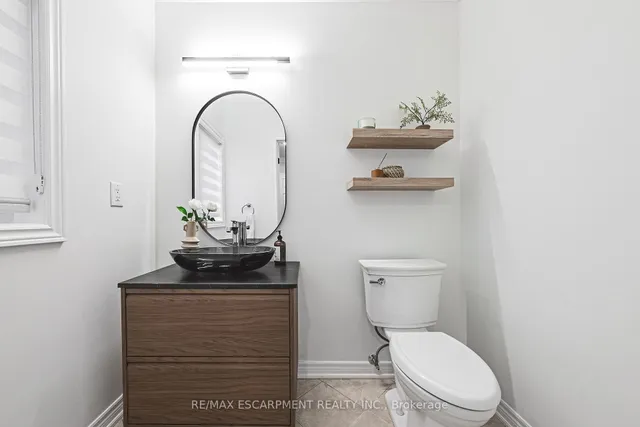 Additional image 18 of 4670 Webb St