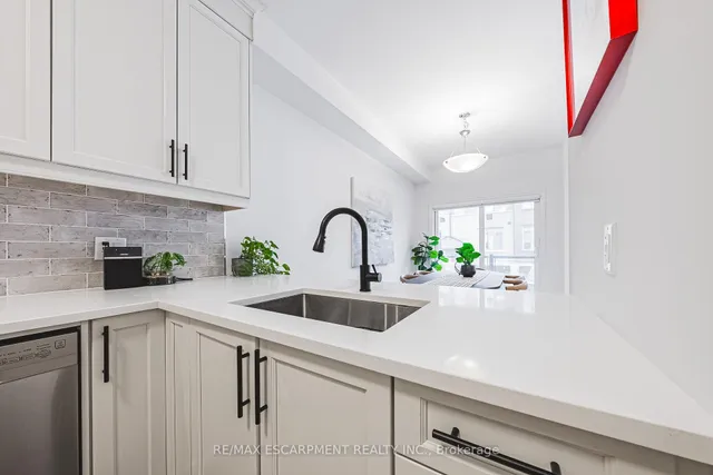 Additional image 22 of 61 Soho St Unit 134