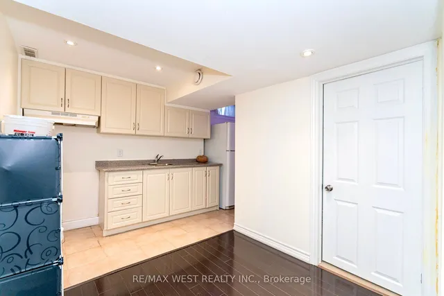 Additional image 29 of 83 Ridgemore Cres