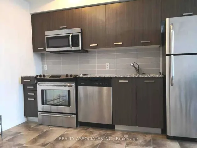 Additional image 6 of 832 Bay St Unit 1309