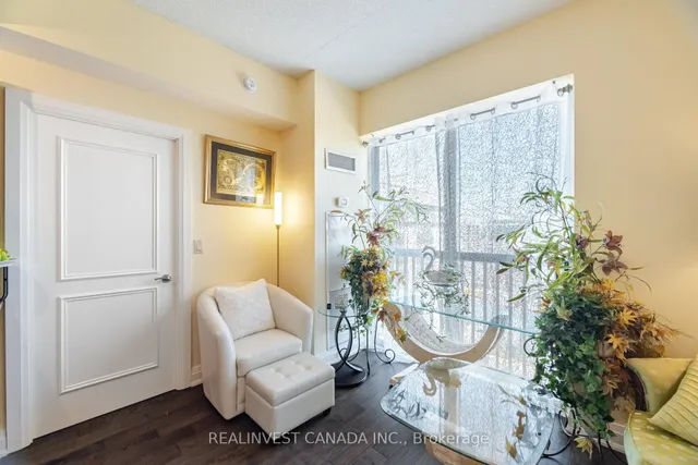 Additional image 18 of 2737 Keele St Unit 905