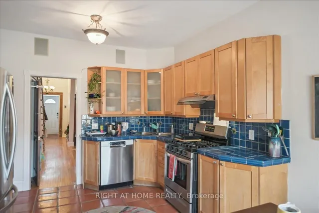 Additional image 17 of 151 Niagara St