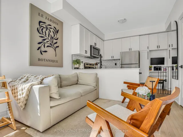 Additional image 30 of 715 Lawrence Ave Unit 23