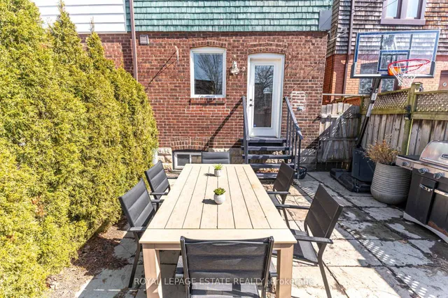 Additional image 48 of 46 Thyra Ave