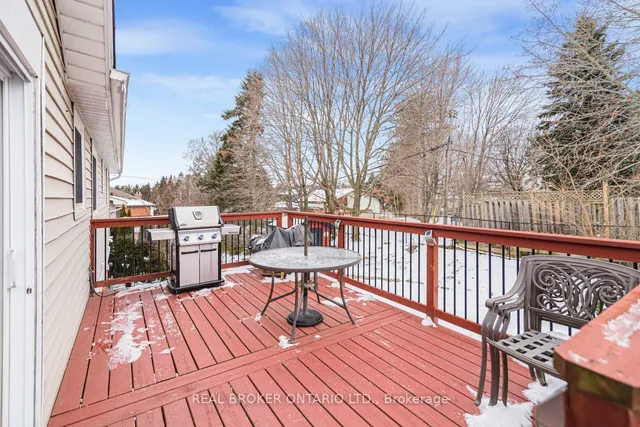 Additional image 34 of 647 Tomahawk Cres