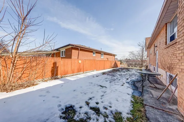 Additional image 25 of 154 La Rose Ave