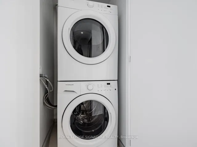 Additional image 46 of 3018 Yonge St Unit 714