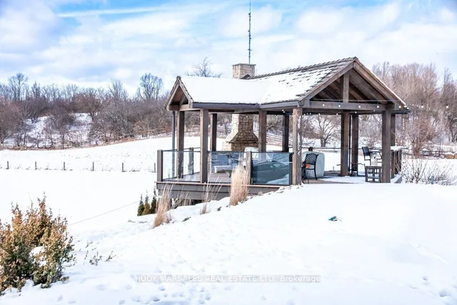 Primary image of 895 Jerseyville Rd