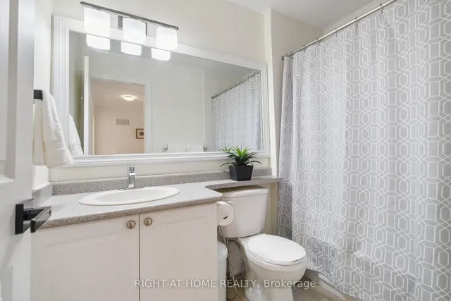 Additional image 19 of 943 McDuffe Cres