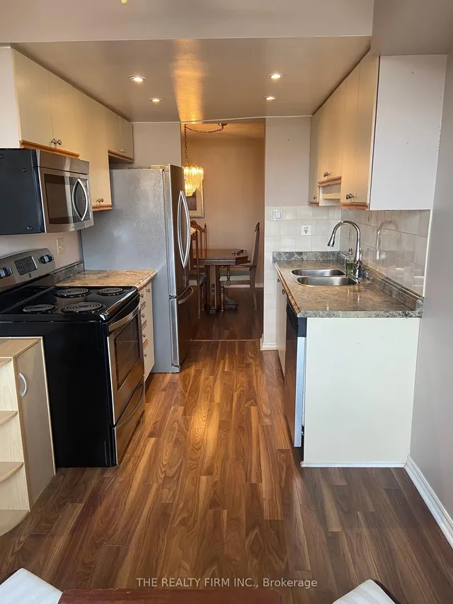 Additional image 8 of 100 County Court Blvd Unit 406