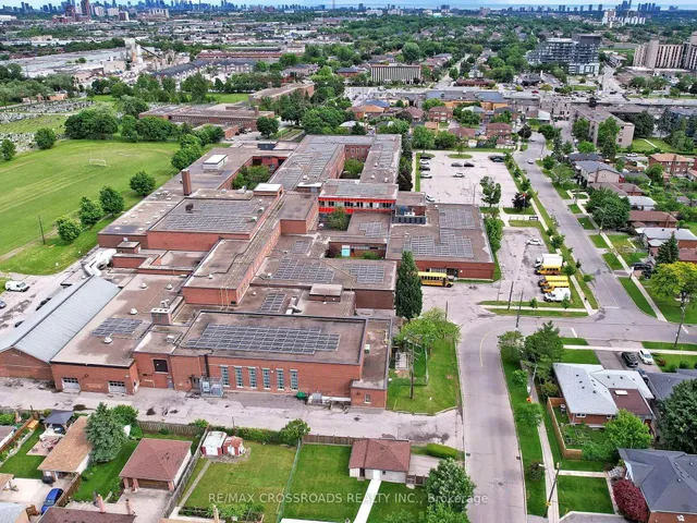 Additional image 37 of 73 William Duncan Rd