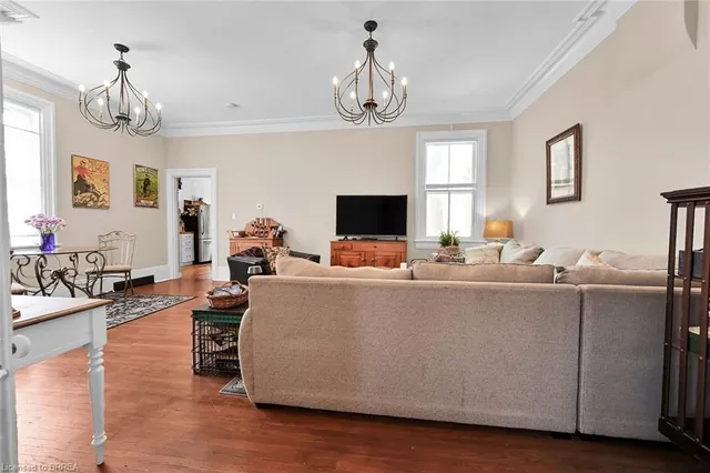 Additional image 41 of 40 Locke St