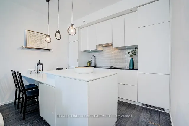 Additional image 16 of 5 St Joseph St Unit 1806