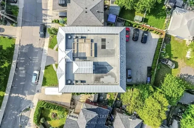 Additional image 15 of 366 Bay St Unit E