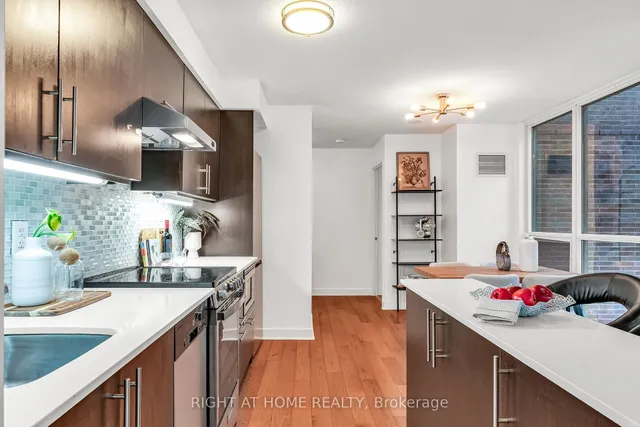 Additional image 13 of 320 Richmond St Unit 305