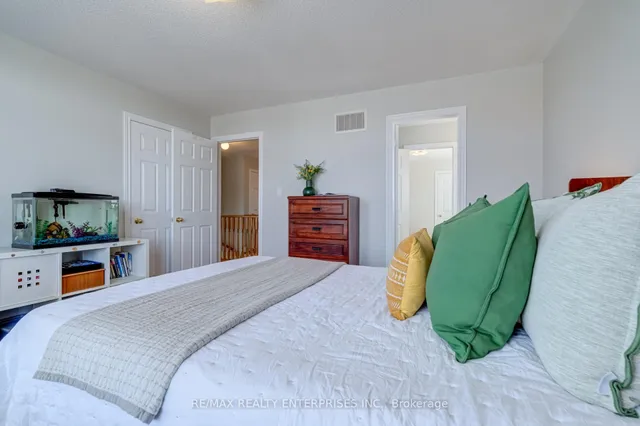 Additional image 32 of 148 Bayhampton Dr