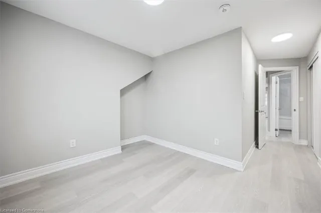 Additional image 31 of 137 West Ave