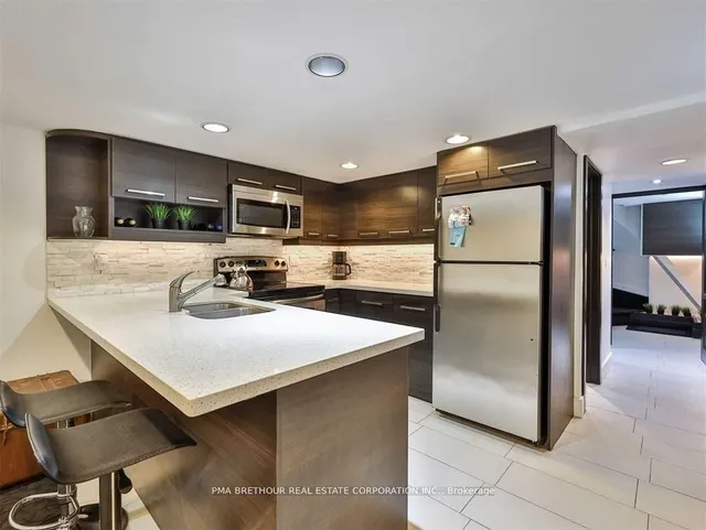 Additional image 25 of 4 Belle Ayre Blvd