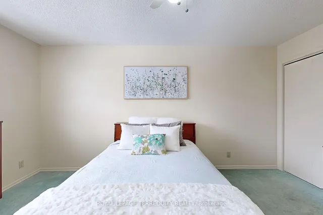 Additional image 15 of 16 Bond St Unit G