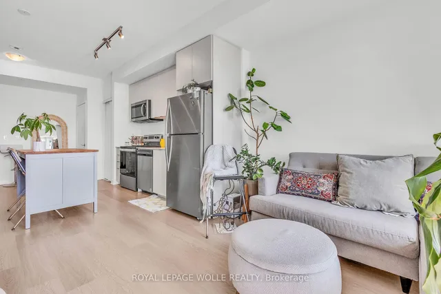 Additional image 21 of 859 The Queensway N/A Unit 412