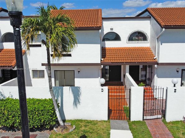 1331 SW 124th Ct APT D, Miami, FL 33184
