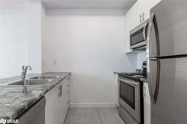 Additional image 8 of 125 Shoreview Pl Unit 608