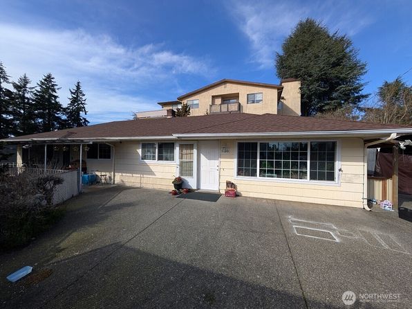 220 110th Street N, Seattle, WA 98133