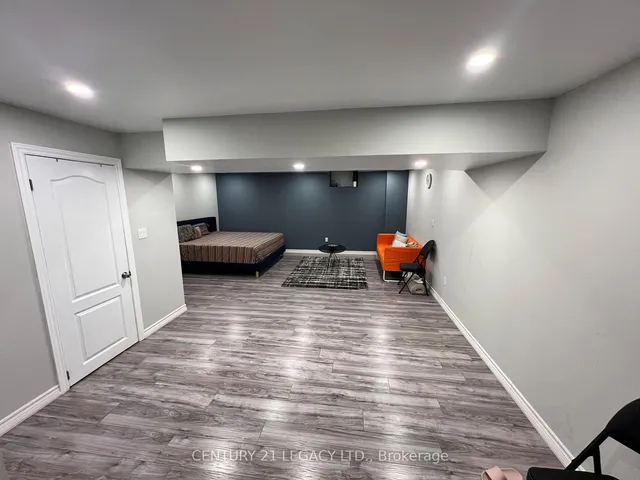 Additional image 27 of 51 Fairgrounds Dr