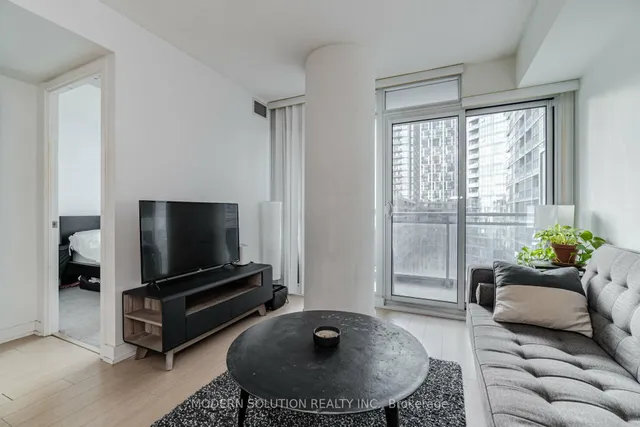 Additional image 24 of 10 Capreol Crt Unit 925