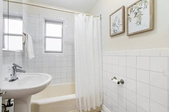 Additional image 21 of 112 Foch Ave