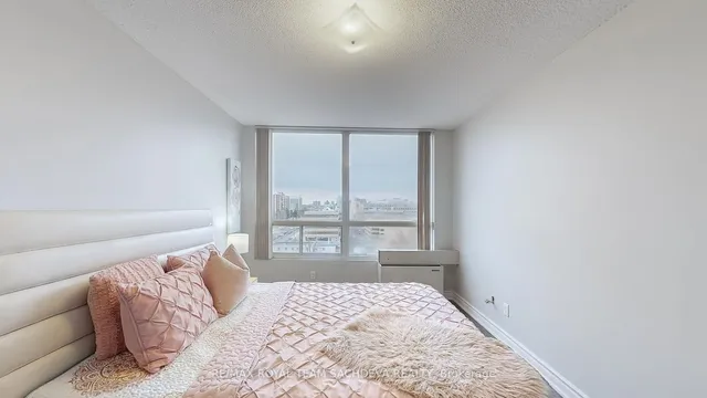 Additional image 34 of 1 Reidmount Ave Unit 903