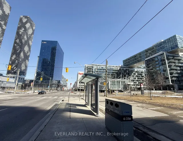 Additional image 36 of 39 Queens Quay Unit 840