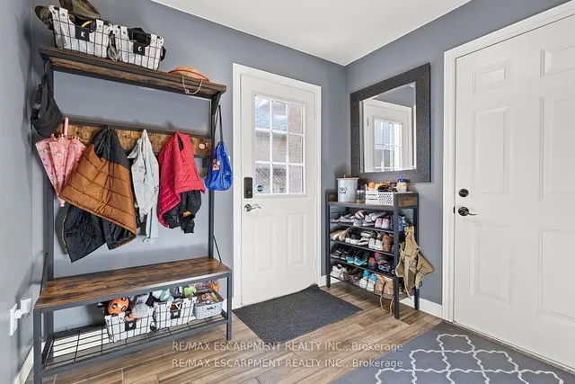 Additional image 13 of 21 Tuscani Dr