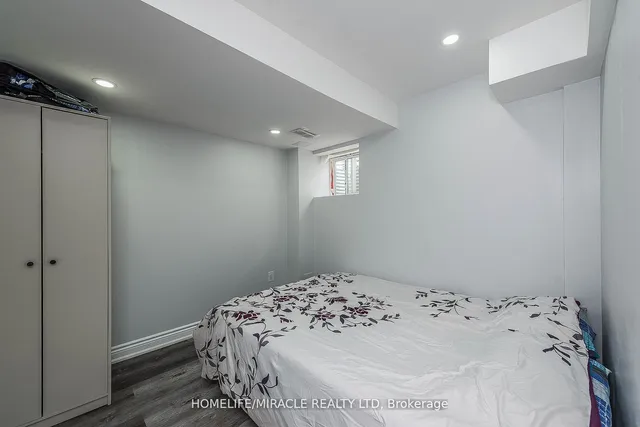 Additional image 38 of 17 Bachelor St