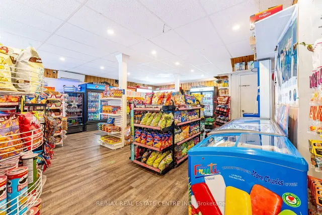 Additional image 24 of 338 5 Concession