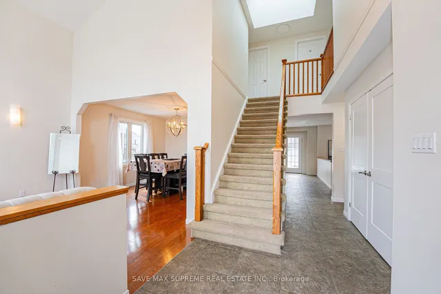 Additional image 6 of 39 Wagon St