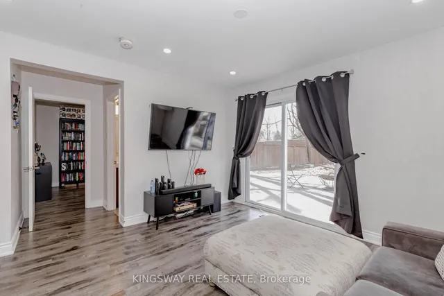 Additional image 40 of 1395 Tyneburn Cres