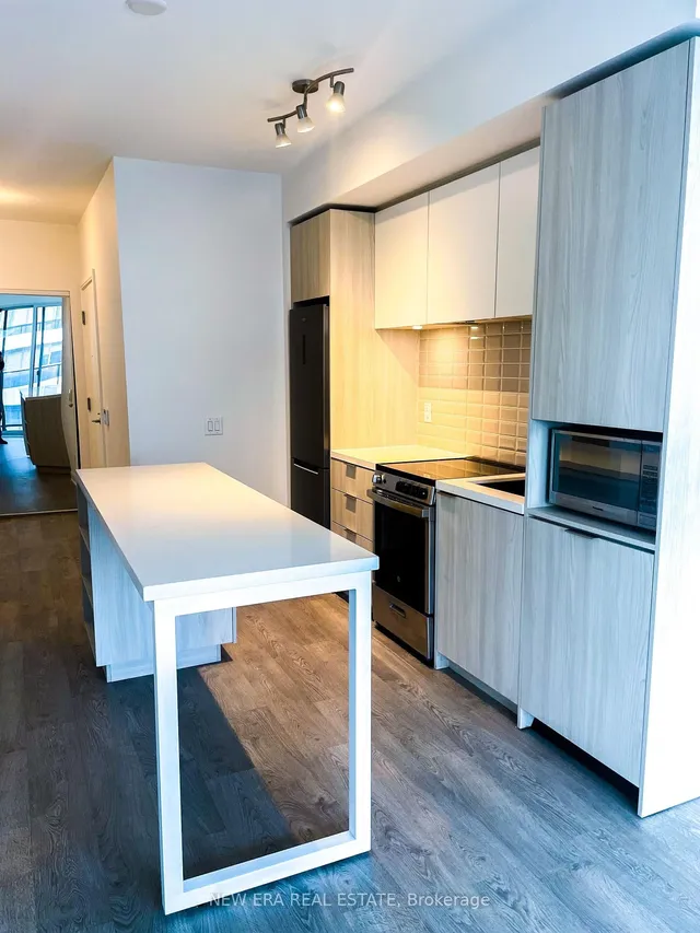 Additional image 5 of 70 Annie Craig Dr Unit 1405