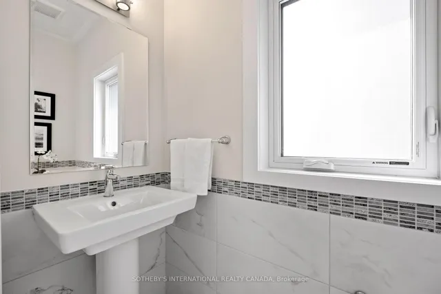Additional image 20 of 337 Woodbine Ave