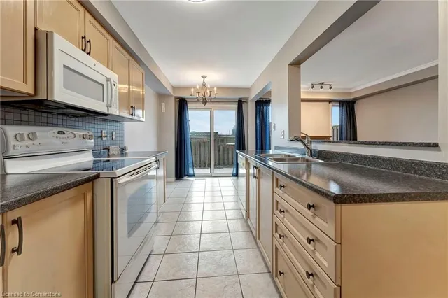 Additional image 15 of 7 Southside Pl Unit 37